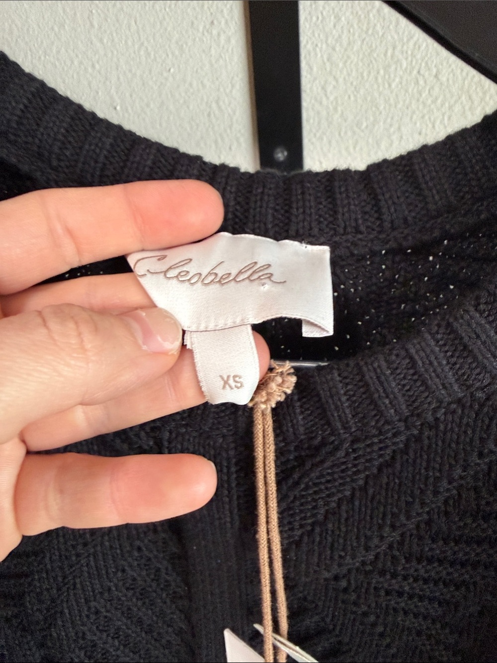 NEW CLEOBELLA fayth sweater vest in black - Picture 6 of 9
